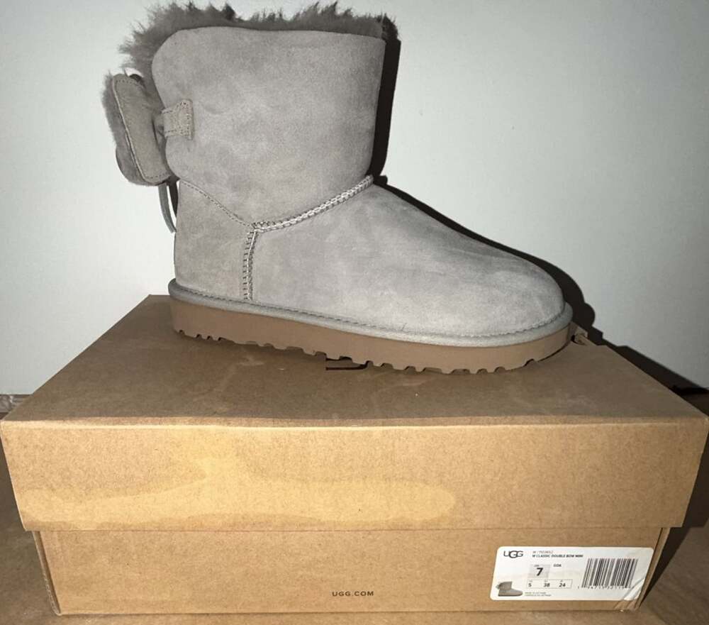 Ugg Classic Double Bow Mini Boots Size 7